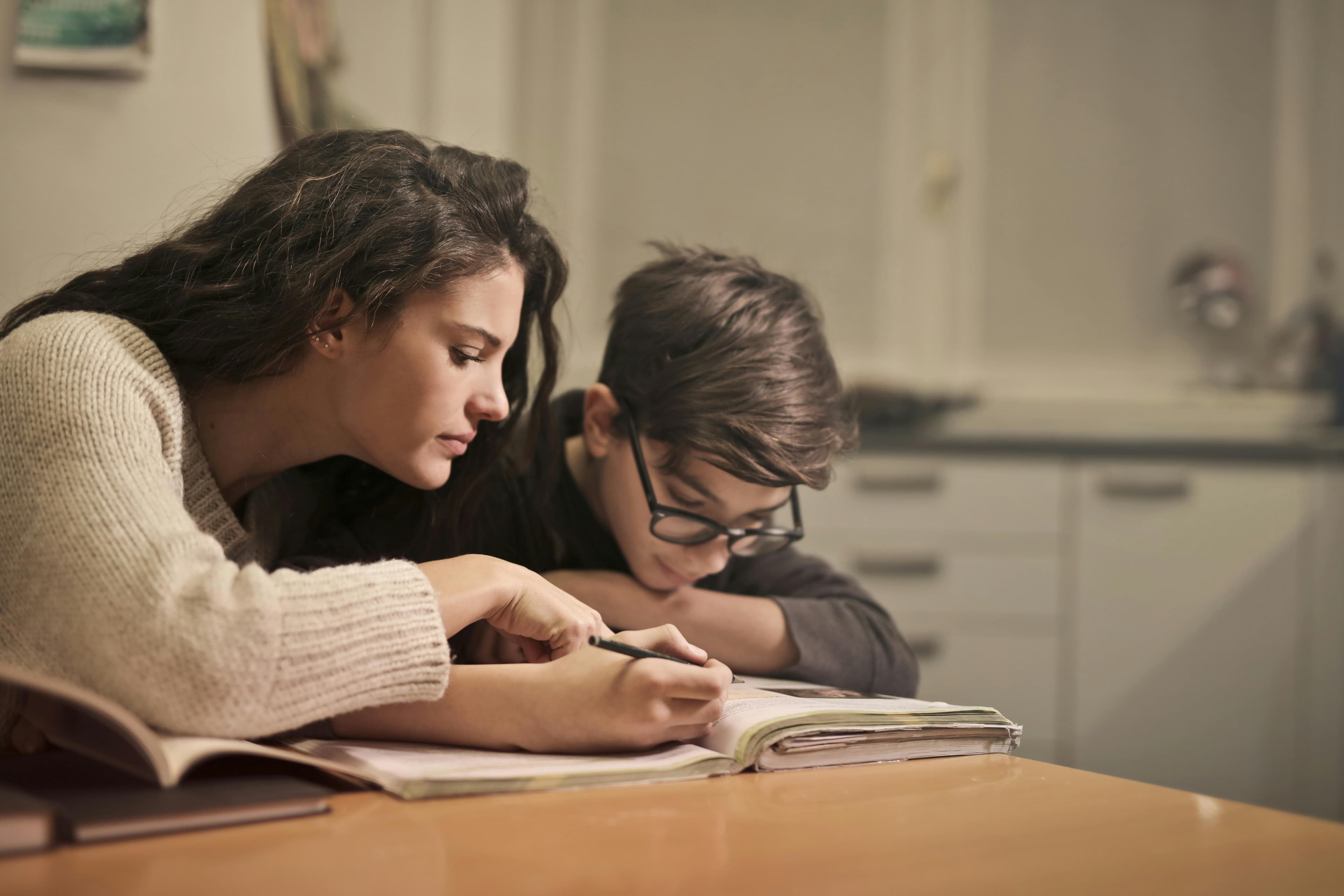 Student receiving online tutoring